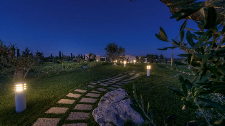 Single-Family Homes, Exterior, Landscape Architecture
