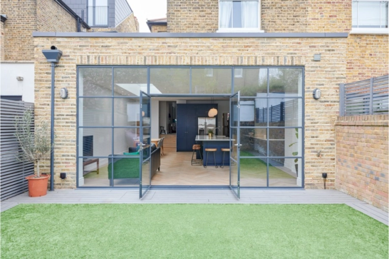 Historical / Listed Buildings, Conversion, Restoration, Single-Family Homes, Passive House / Eco-friendly, Townhouse, New Build, Extension, Interior Architecture & Design, Renovation, Flats / Lofts, Ancien, Contemporary, Modern